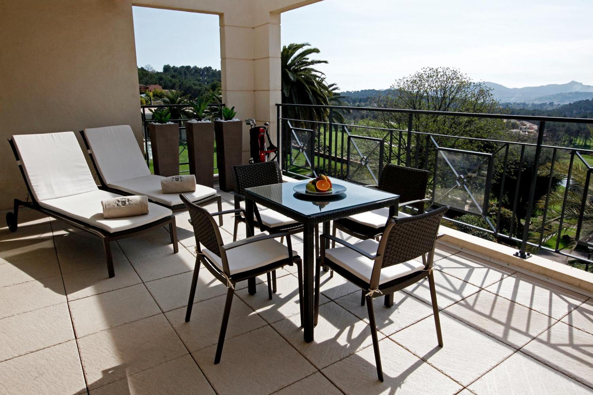 Royal Mougins Golf, Hotel & Spa De Luxe Room photo